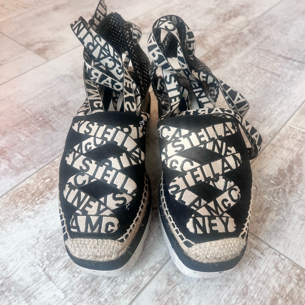 Stella McCartney Espadrilles size 39. All signs of wear pictured.